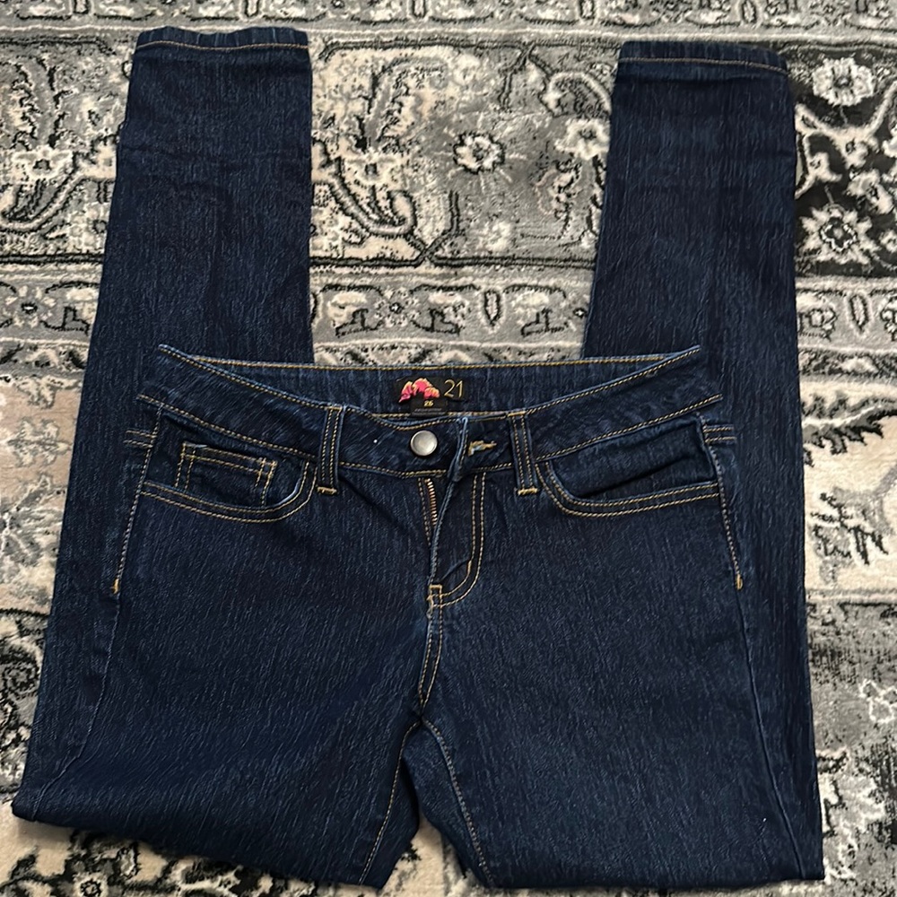 Forever 21 jeans size 26